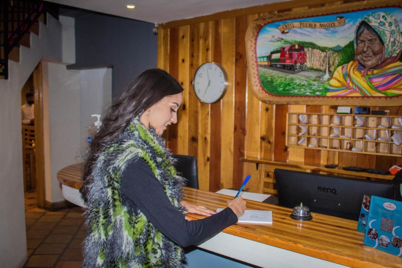 Hotel Cascada Inn Creel Bagian luar foto