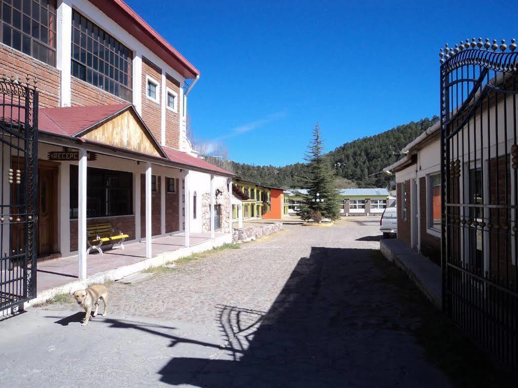 Hotel Cascada Inn Creel Bagian luar foto