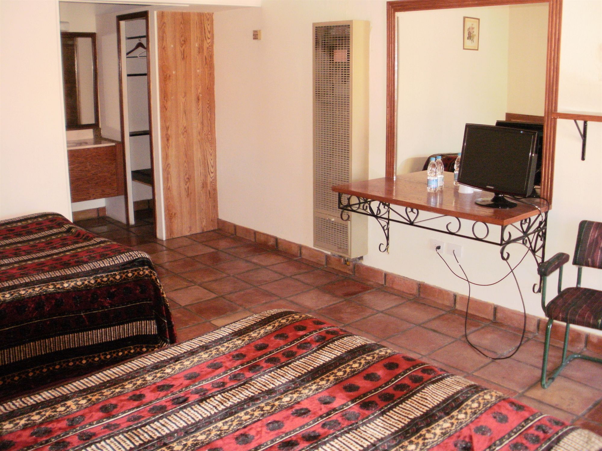 Hotel Cascada Inn Creel Bagian luar foto